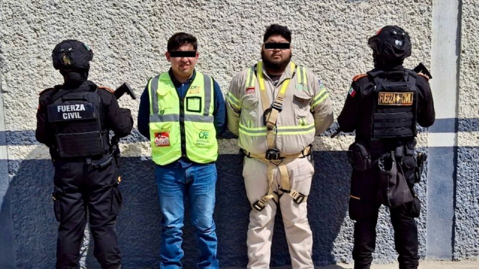 Detienen a sujetos que se hacían pasar por trabajadores de la CFE para estafar