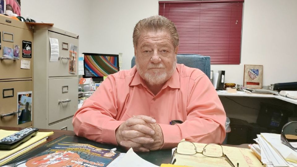 José Salvador Téllez, especialista en inmigración.