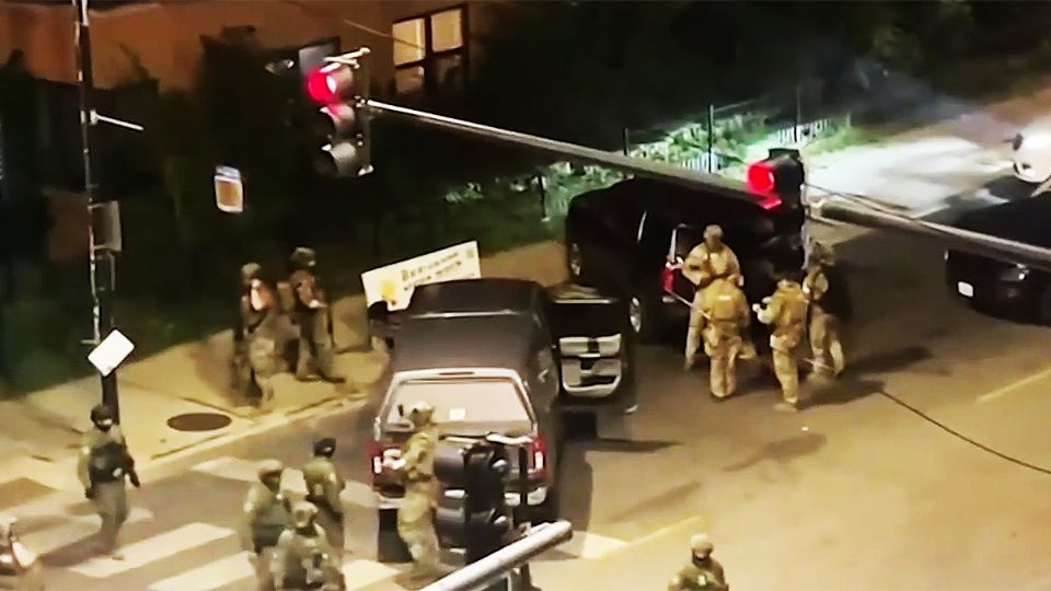 Siguen operativos contra tiendas de 'pacas'