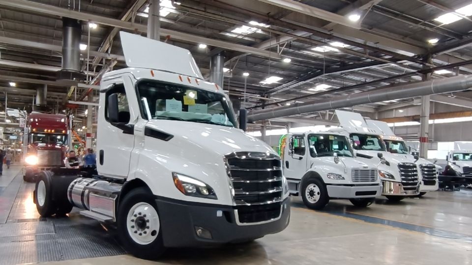 Aranceles a camiones importados