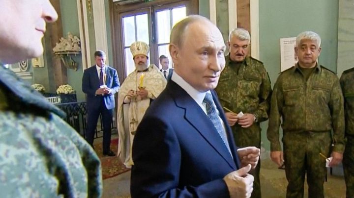 Vladimir Putin celebra su cumpleaños 73 rodeado de militares; esto fue lo que les dijo