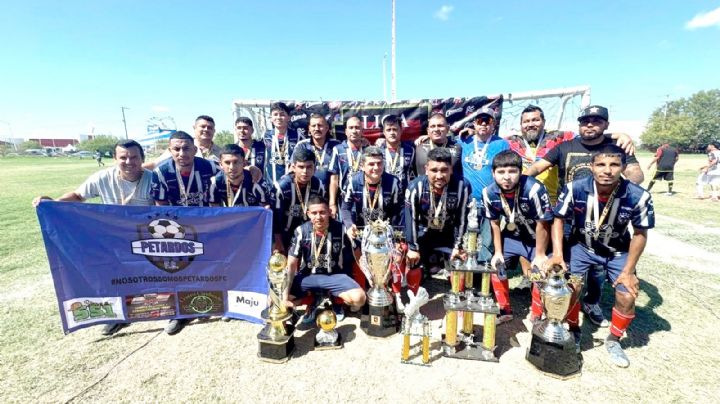 Petardos FC muestra su poder y conquista el campeonato en la Premier Especial