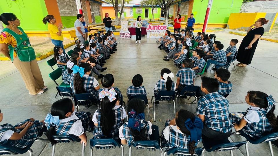 Los alumnos aprenden con este programa.