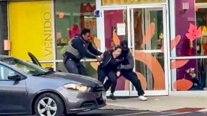 'Mis papeles están en regla': agentes de ICE arrestan a maestra de guardería frente a sus alumnos | VIDEO