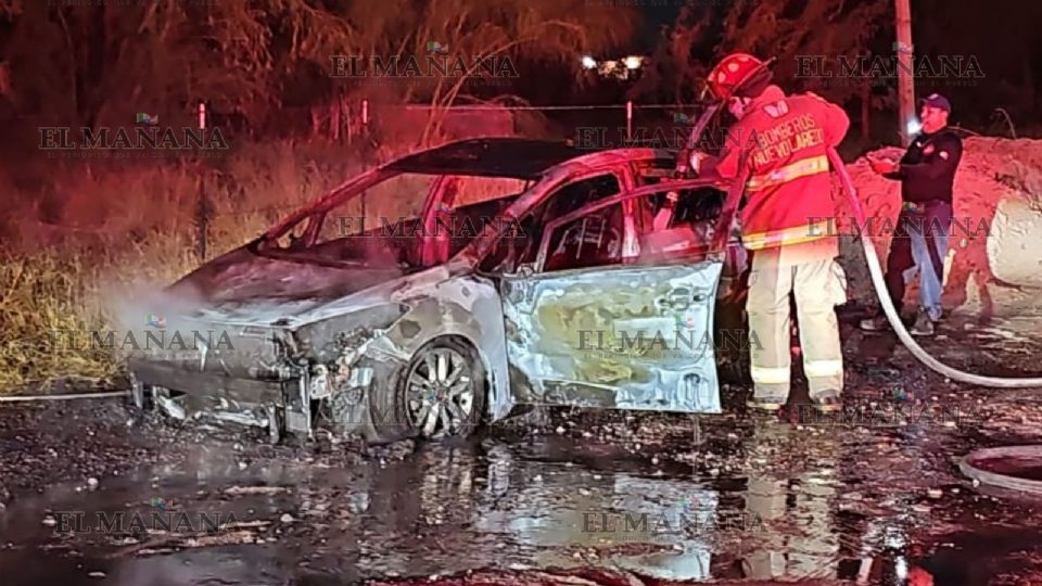 Los bomberos sofocaron las llamas.