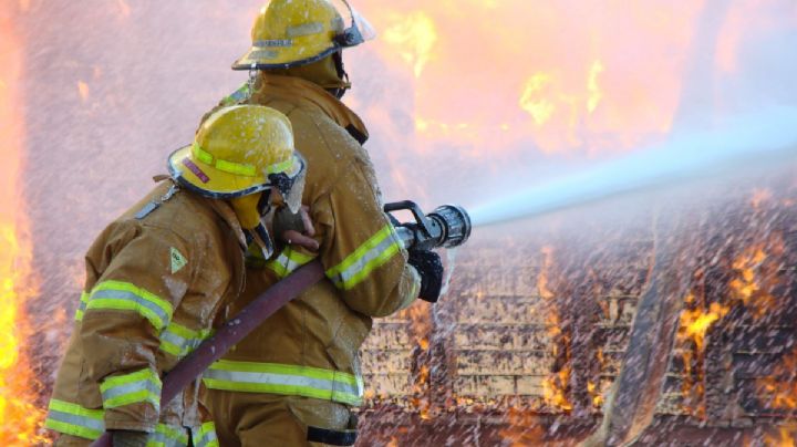 Repunta actividad de incendios en Laredo; Bomberos combaten nuevo siniestro en Westgate