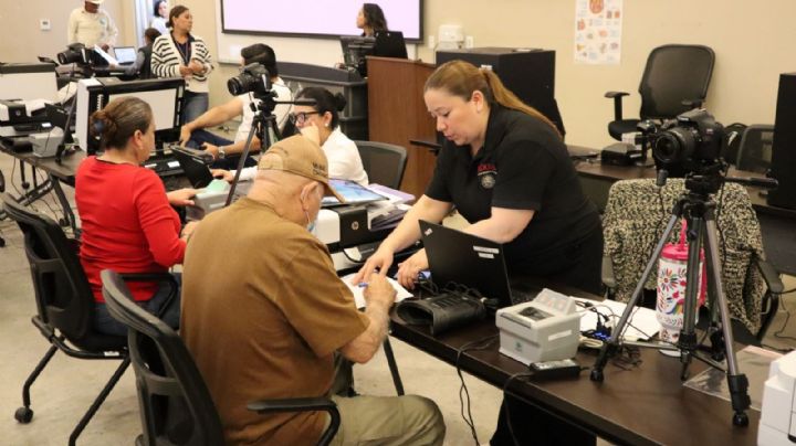 Consulado mexicano en Laredo llevará servicios de pasaportes y matrículas a personas alejadas