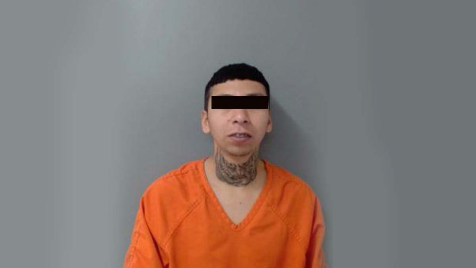 Policía de Laredo pide colaboración del público para dar con el paradero del hombre peligroso