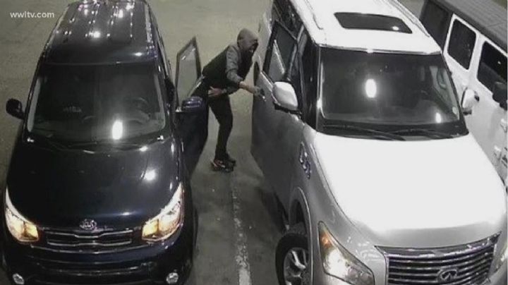 Detienen a chico de 16 años por allanar varios vehículos en Laredo; fue videograbado e identificado