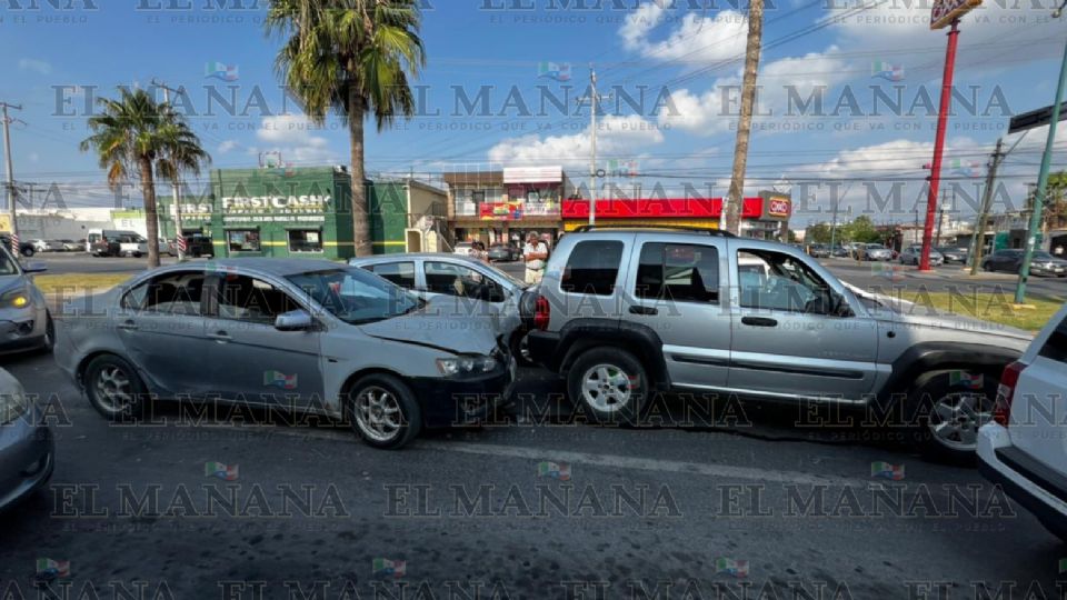 Trascendió extraoficialemente que el calor habría provocado que el conductor se adormeciera, provocando el múltiple choque