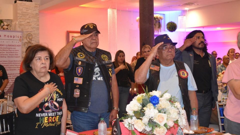 Cena de Acción de rancias de veteranos