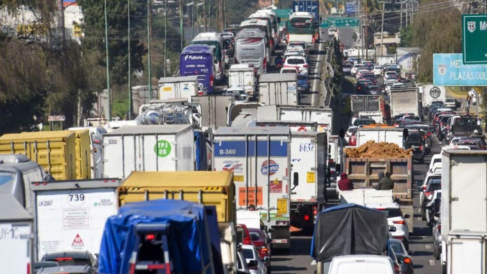 Manifestantes retiran bloqueos de 6 estados de México tras 4 días del cierre de las carreteras