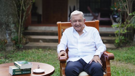 AMLO reaparece con ‘Grandeza’, su nuevo libro sobre identidad y cultura mexicana | VIDEO