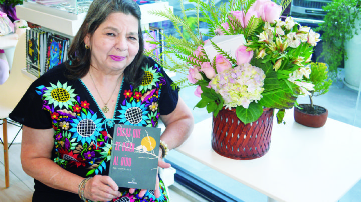 'Cosas que se dicen al oído': Pili González presenta su segundo libro de poesía
