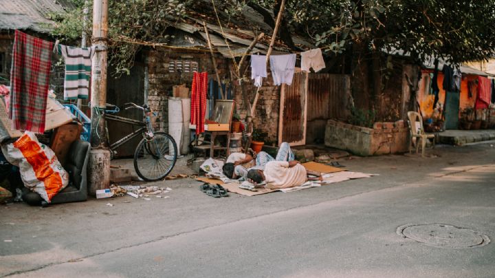Texas aprueba estricta ley anti-squatters; dueños podrán pedir desalojo directo con la policía