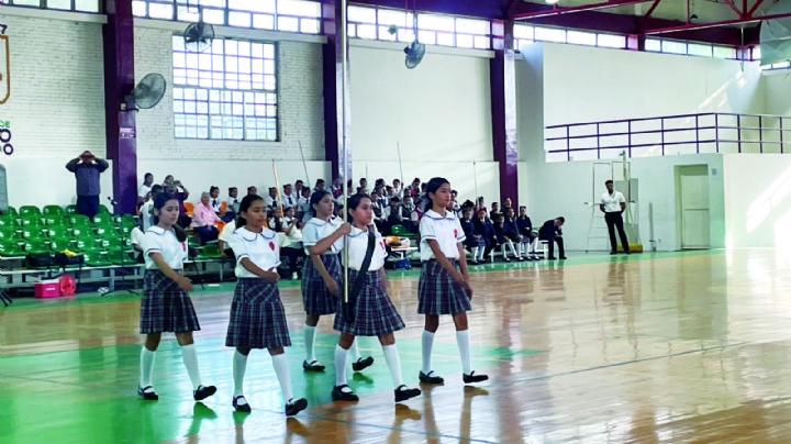 Escuelas primarias de Nuevo Laredo ganan concurso de escoltas