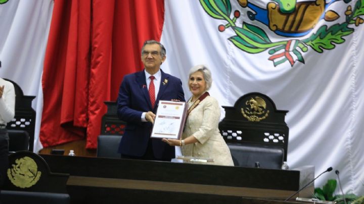 Cecilia Lugo recibe la Medalla al Mérito ‘Luis García de Arellano 2025’ en Tamaulipas