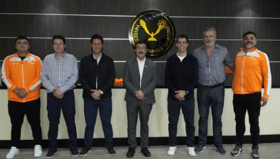 Da rector bienvenida al nuevo DT del Correcaminos UAT