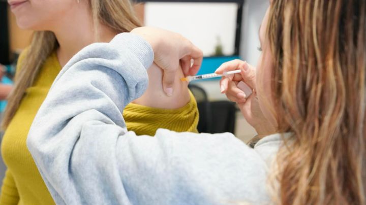 Continúa con gran respuesta la jornada de vacunación invernal en Nuevo Laredo