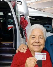 Foto descriptiva de: ¿Cuántas personas con INAPAM, que pagan la mitad de su boleto, aceptan por autobús?