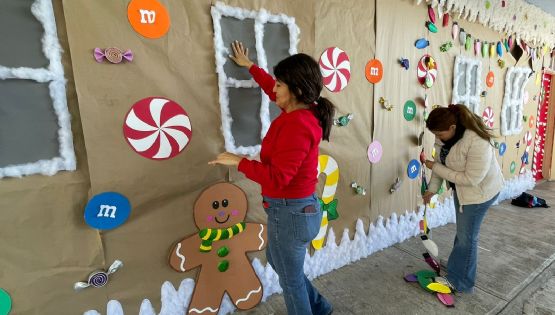 'Transforman' Primaria Jesús Reyes Heroles en una increíble villa navideña