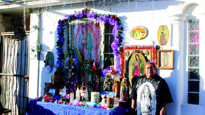 Vecina de la colonia Infonavit Fundadores festeja a la Virgen de Guadalupe desde hace 30 años
