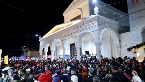 Devoción por la Virgen reúne a 60 mil personas en Nuevo Laredo