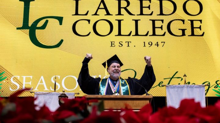 Destaca alumno de 71 años en ceremonia de graduación de otoño de Laredo College