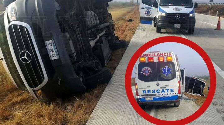 Venían a sacar la visa a Nuevo Laredo y vuelcan aparatosamente en la autopista; hay heridos graves