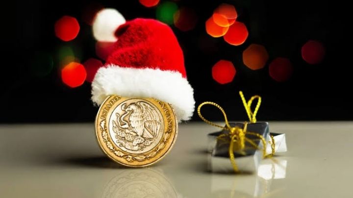 El peso llega con ánimo navideño y se impone al dólar; tipo de cambio HOY viernes 19 de diciembre de 2025
