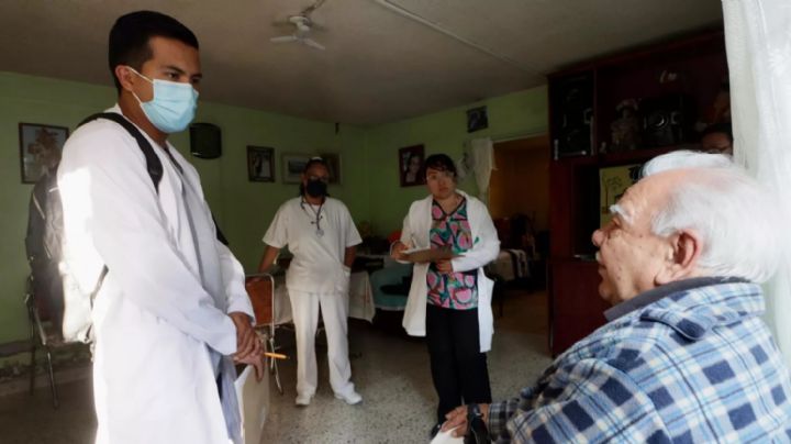 Sheinbaum impulsa 'Salud Casa por Casa'; atención médica desde casa para millones