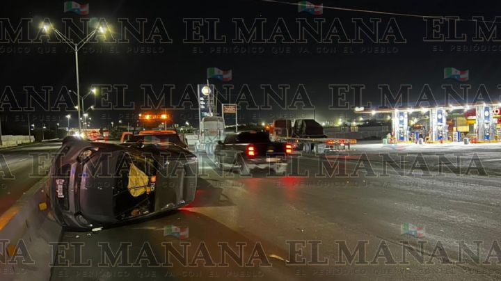 Maniobra para no chocar casi le cuesta la vida a José; se volcó en la Carretera Aeropuerto