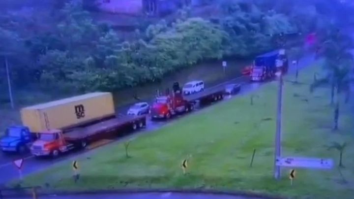 Saquean negocio de padres que murieron prensados por un tráiler; hijo huérfano se queda sin patrimonio