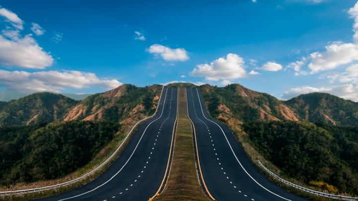 ¿Viaja por la carretera Monterrey-Nuevo Laredo?; extreme cuidado por caminos saturados