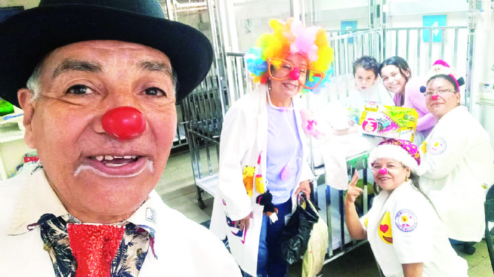 Llega Navidad hasta las camas de hospital en Nuevo Laredo