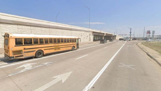 Trailero pierde el control por Bob Bullock y choca su tractocamión; perjudica el tráfico