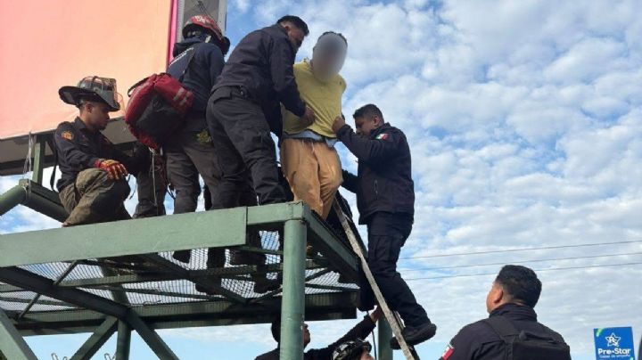 Policías rescatan a hondureño que pretendía lanzarse de un panorámico en víspera de Año Nuevo | VIDEO