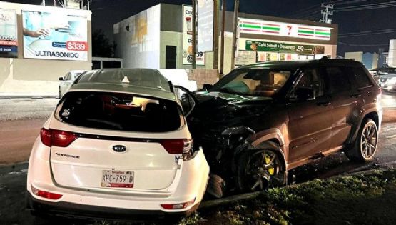 Director de escuela provoca fuerte choque; lo arrastraron más de 20 metros