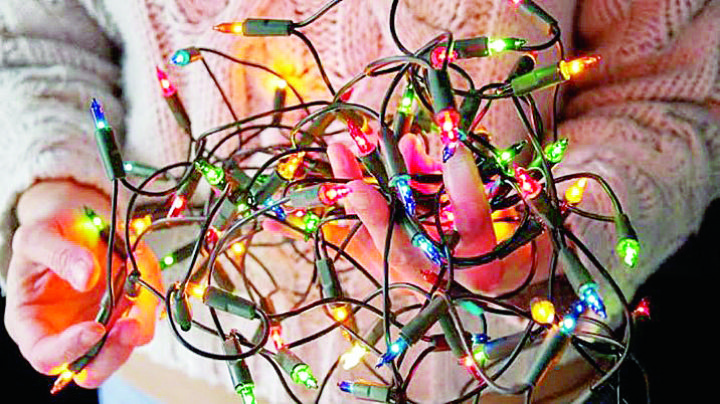 Alertan por cortocircuitos; luces navideñas aumentan riesgos de incendios