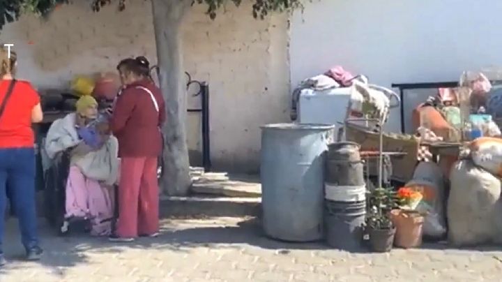 Abuelita de 103 años es desalojada de su propia casa por su hijo; pasará la Navidad en la calle