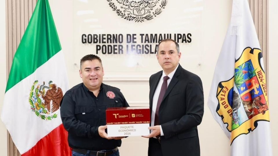 Entregan Paquete Económico 2026