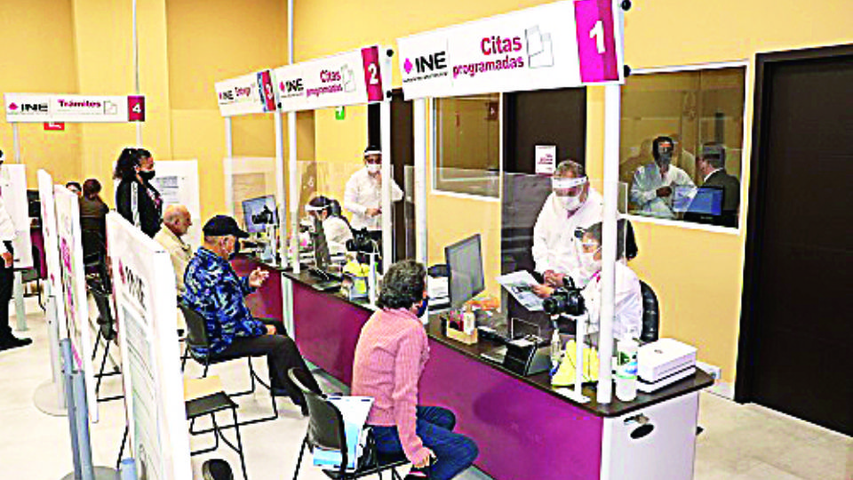 El Instituto Nacional Electoral atiende de lunes a sábado.
