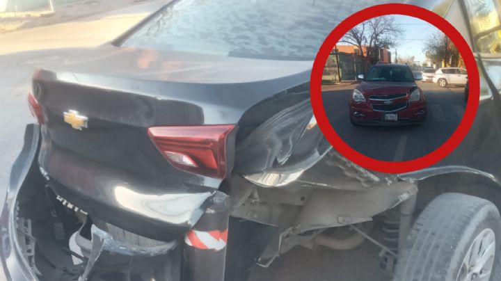 Aparatoso choque en la colonia Guerrero deja a mujer lesionada; conductor se paso el alto