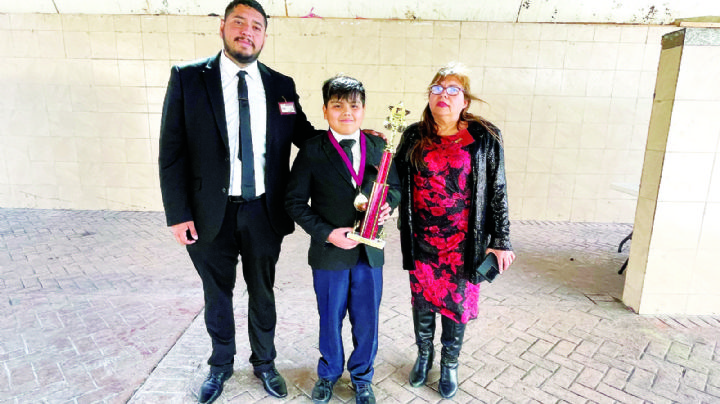 Niño de Nuevo Laredo hace sonar su palabra en concurso de oratoria 'Sentimiento Juarista 2025'