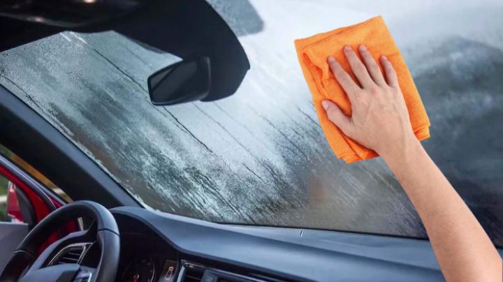 ¿Cómo desempañar el vidrio de tu auto fácil y rápido sin la ayuda del aire acondicionado?