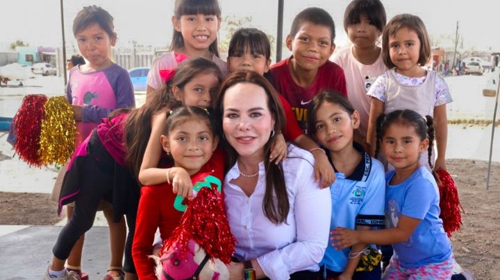 Carmen Lilia Canturosas celebra más de 9 mil solicitudes para las becas 'Juntos lo hacemos posible'