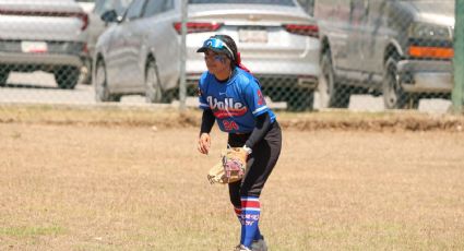 Muestra talento y nivel Caro Serna en campeonato estatal de Softbol
