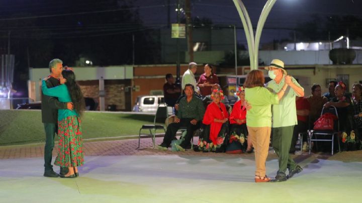 Invitan al primer 'Folklor, Baile y Danzón' en la Plaza Simón Bolívar; aquí los detalles