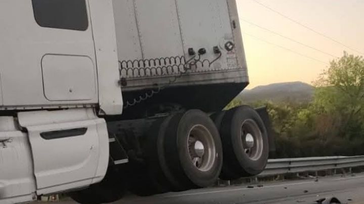 Accidentes detienen tráfico en autopista y carretera libre Monterrey-Nuevo Laredo; esto pasó