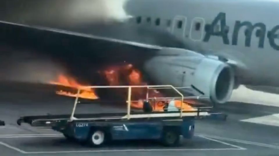 Avión aterriza de emergencia e instantes después comienza a incendiarse